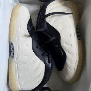 Nike Kids Foamposites SIZE 10C